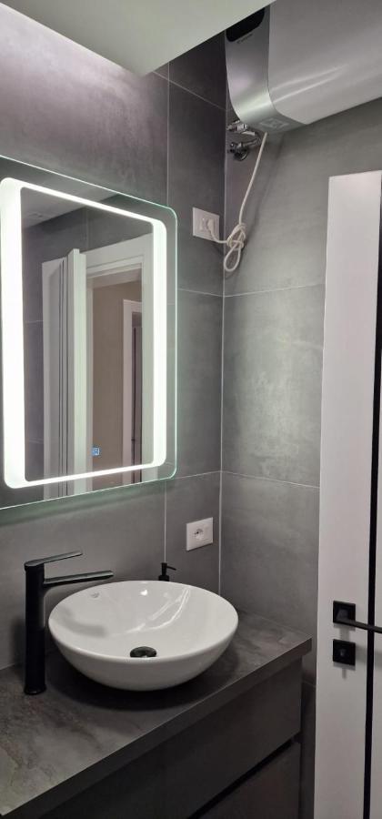 Heart Of Tirana Apartment 外观 照片